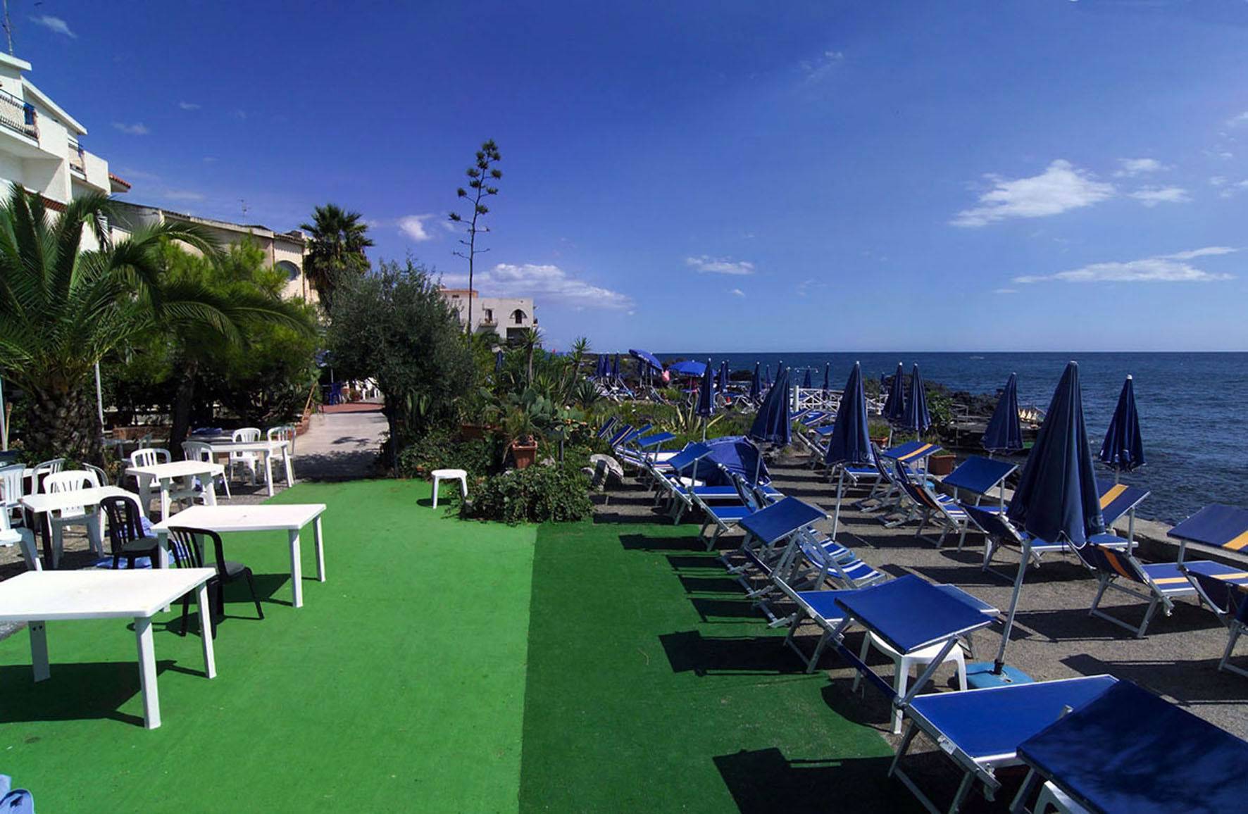 Hotel Nike Giardini Naxos Exterior photo